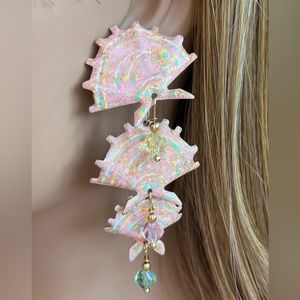 1987 Lunch at the Ritz shell (or fans?) pierced dangle earrings